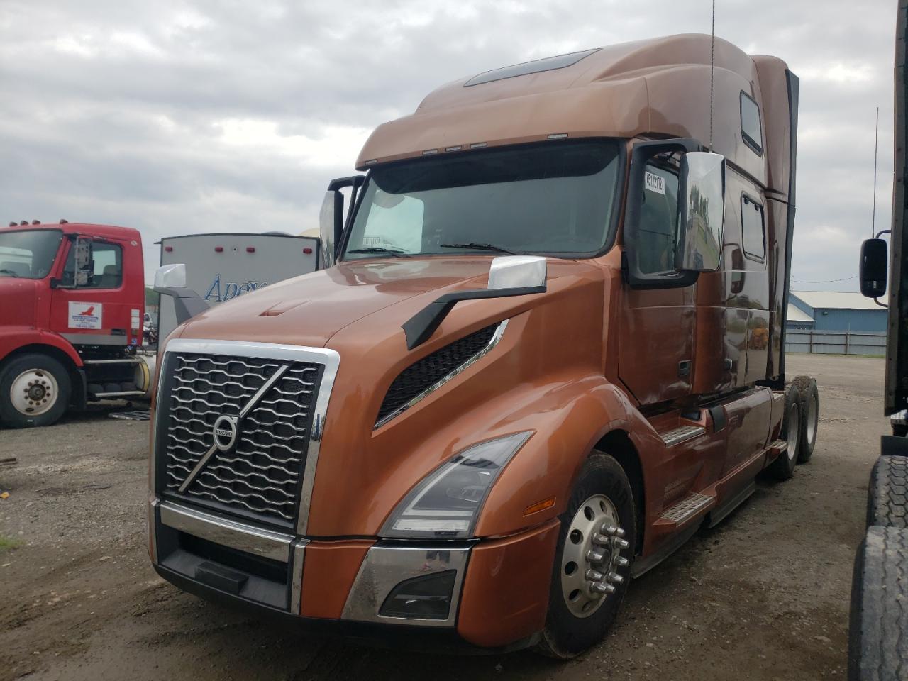 Photo 2 from auction – 2019 VOLVO VN VNL with VIN 4V4NC9EH7KN873674