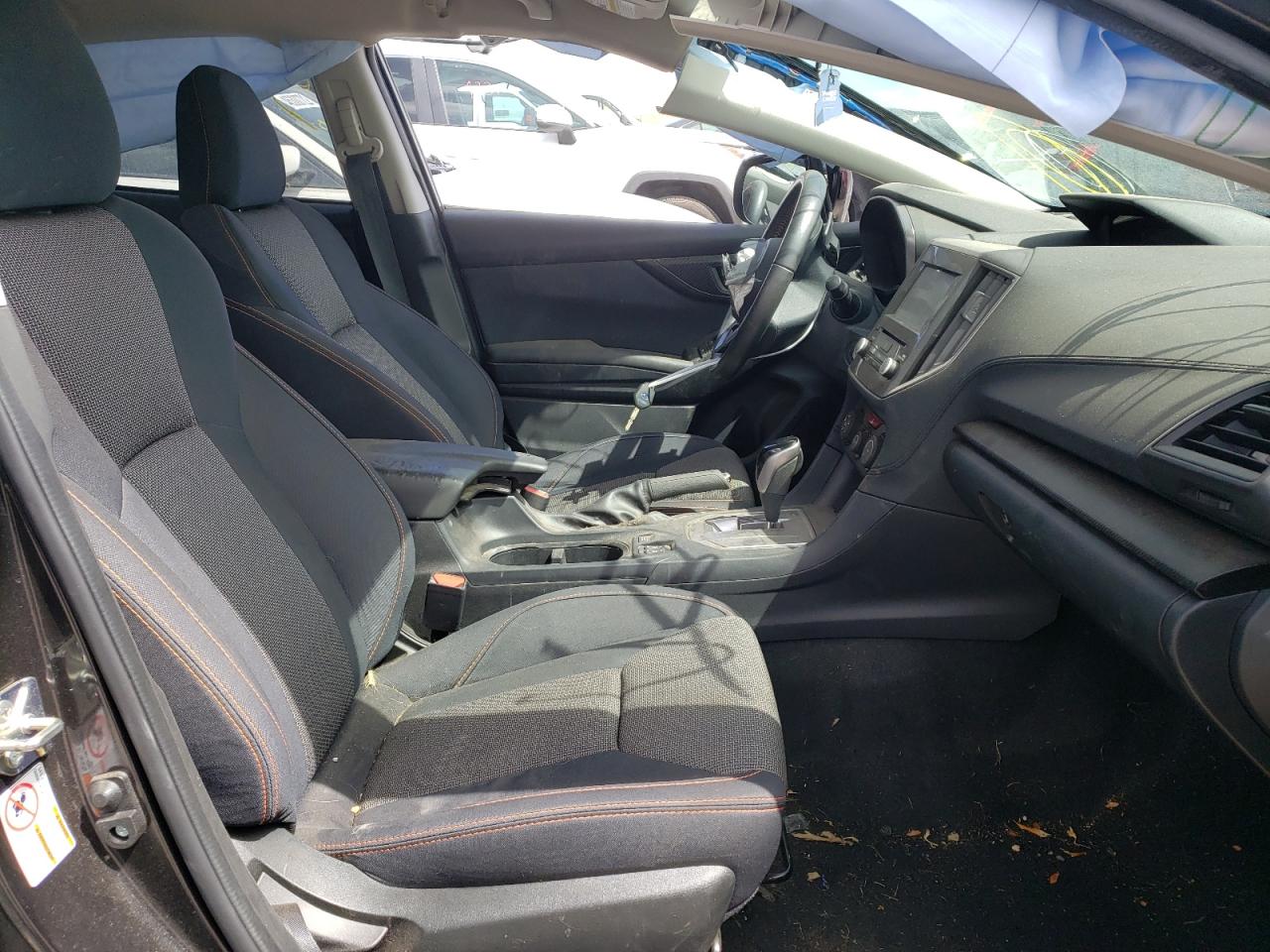 Photo 5 from auction – 2019 SUBARU CROSSTREK with VIN JF2GTAECXK8257896