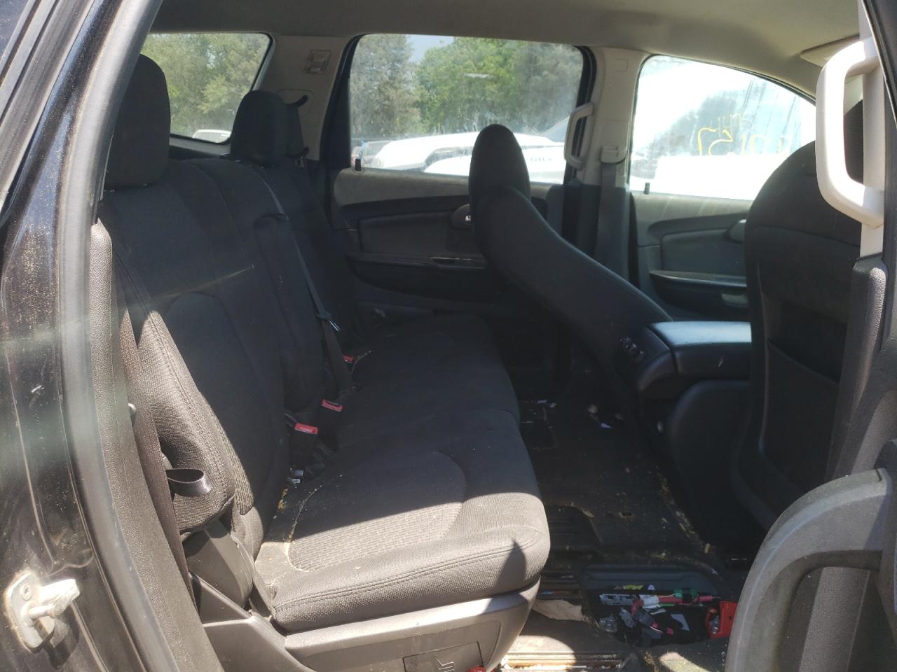 Photo 6 from auction – 2010 CHEVROLET TRAVERSE L with VIN 1GNLRFED7AJ203472