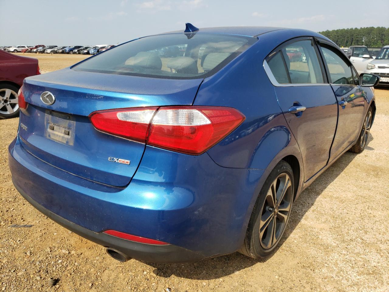 Photo 4 from auction – 2014 KIA FORTE EX with VIN KNAFZ4A84E5066604