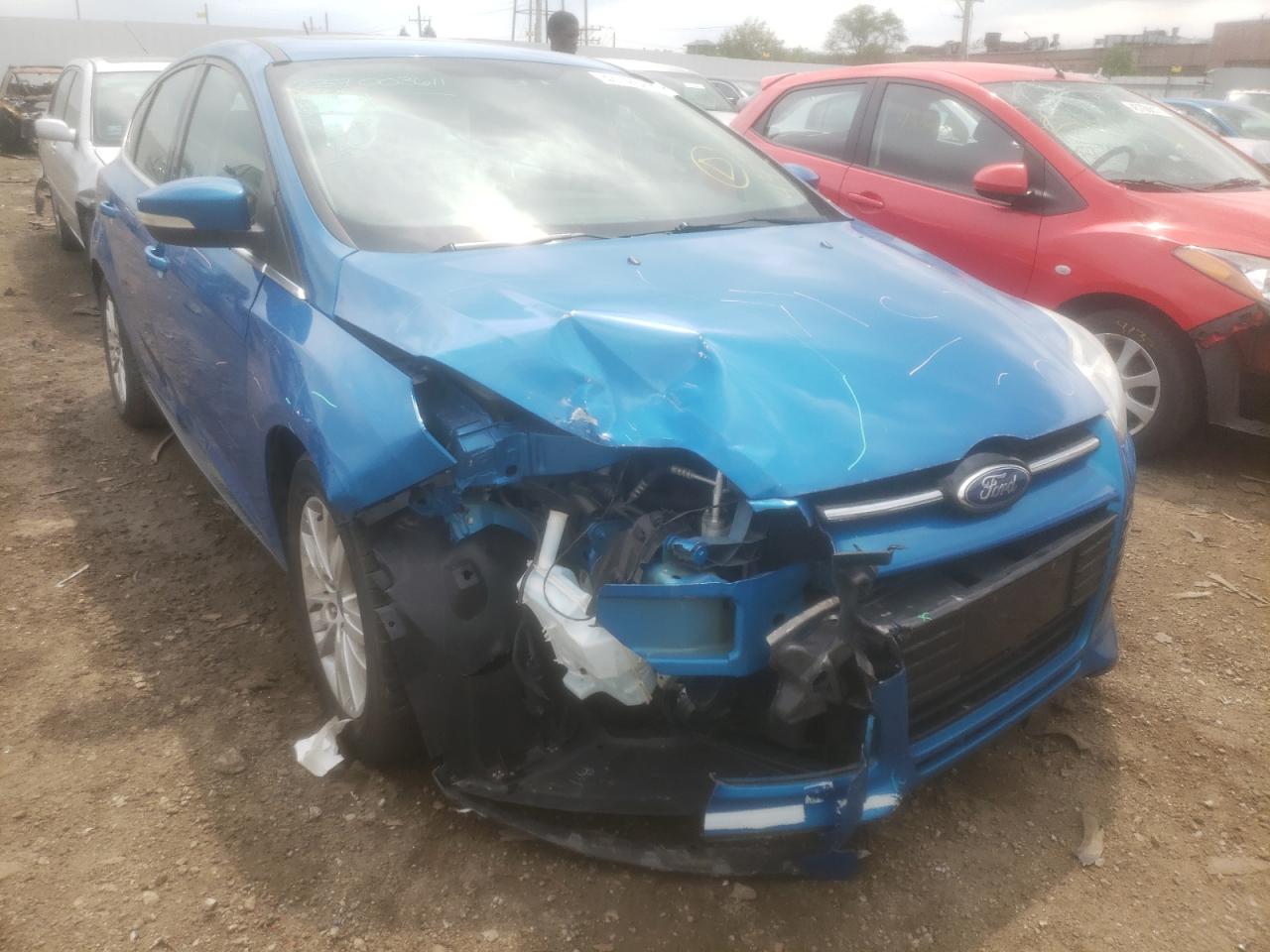 FORD FOCUS SEL 2012 with VIN 1FAHP3M28CL111710 - Photo from auction
