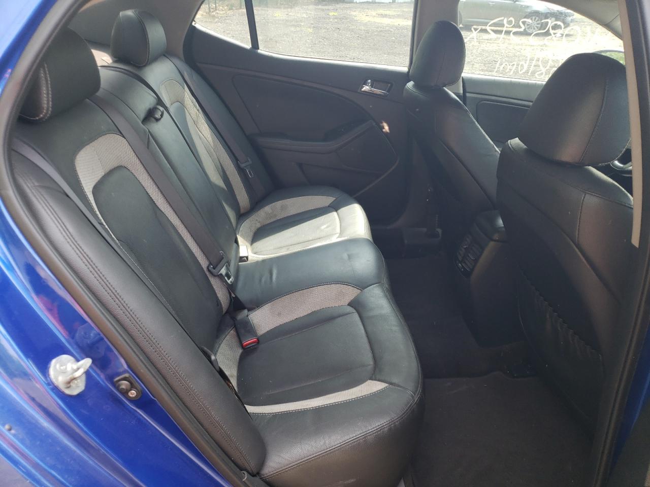Photo 16 from auction – 2011 KIA OPTIMA SX with VIN KNAGR4A60B5090140