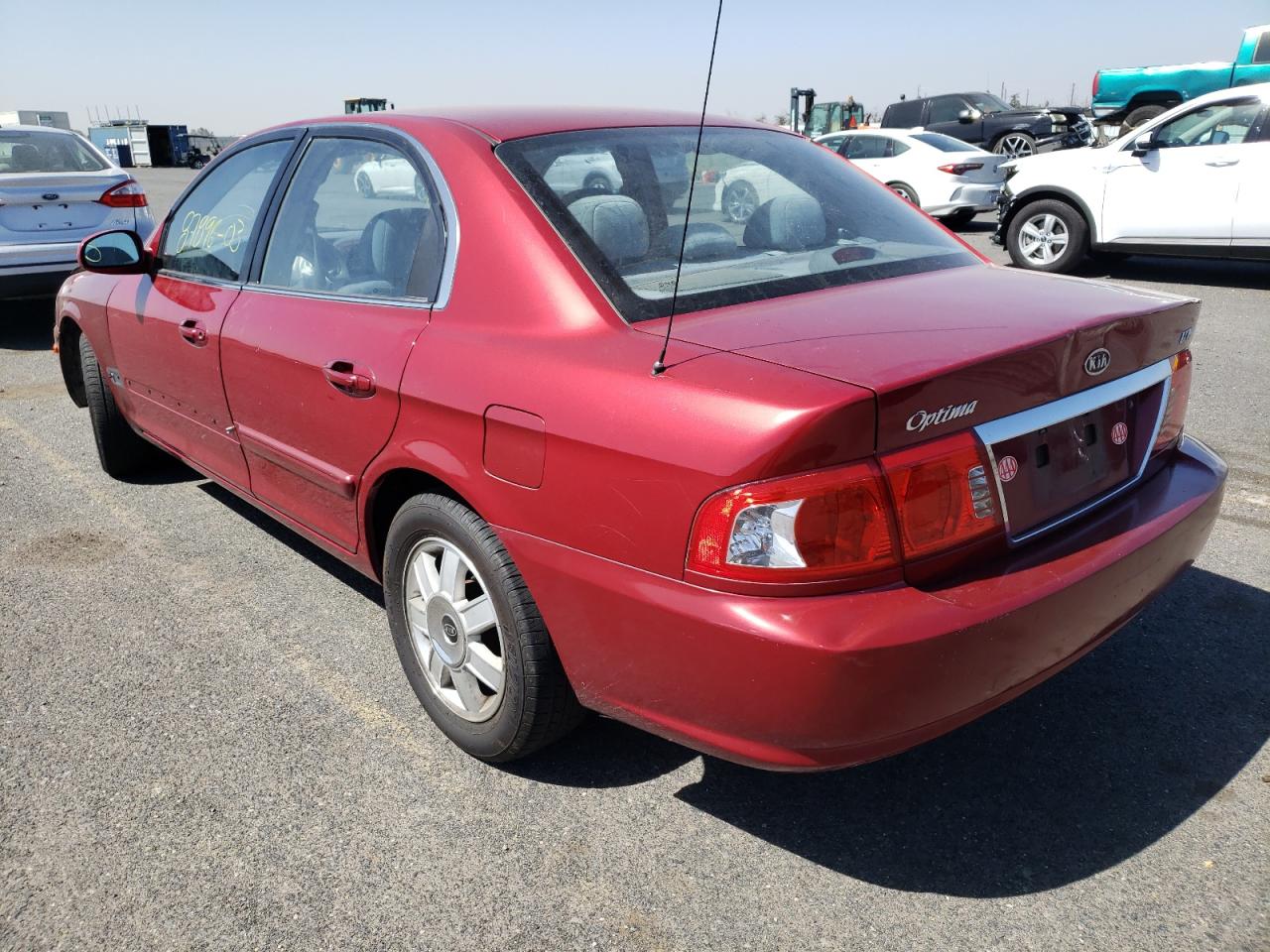 Photo 3 from auction – 2003 KIA OPTIMA LX with VIN KNAGD128035201378