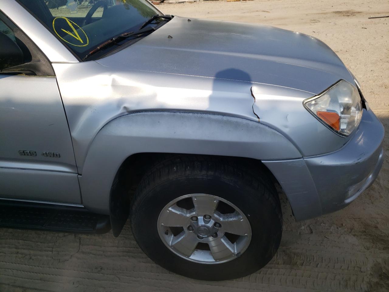 Photo 9 from auction – 2004 TOYOTA 4RUNNER SR with VIN JTEBU14RX48023414