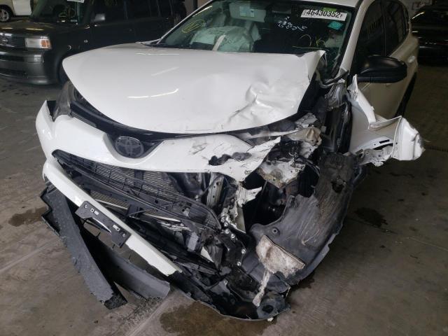 Photo 9 from auction – 2016 TOYOTA RAV4 LE with VIN 2T3BFREV2GW510517
