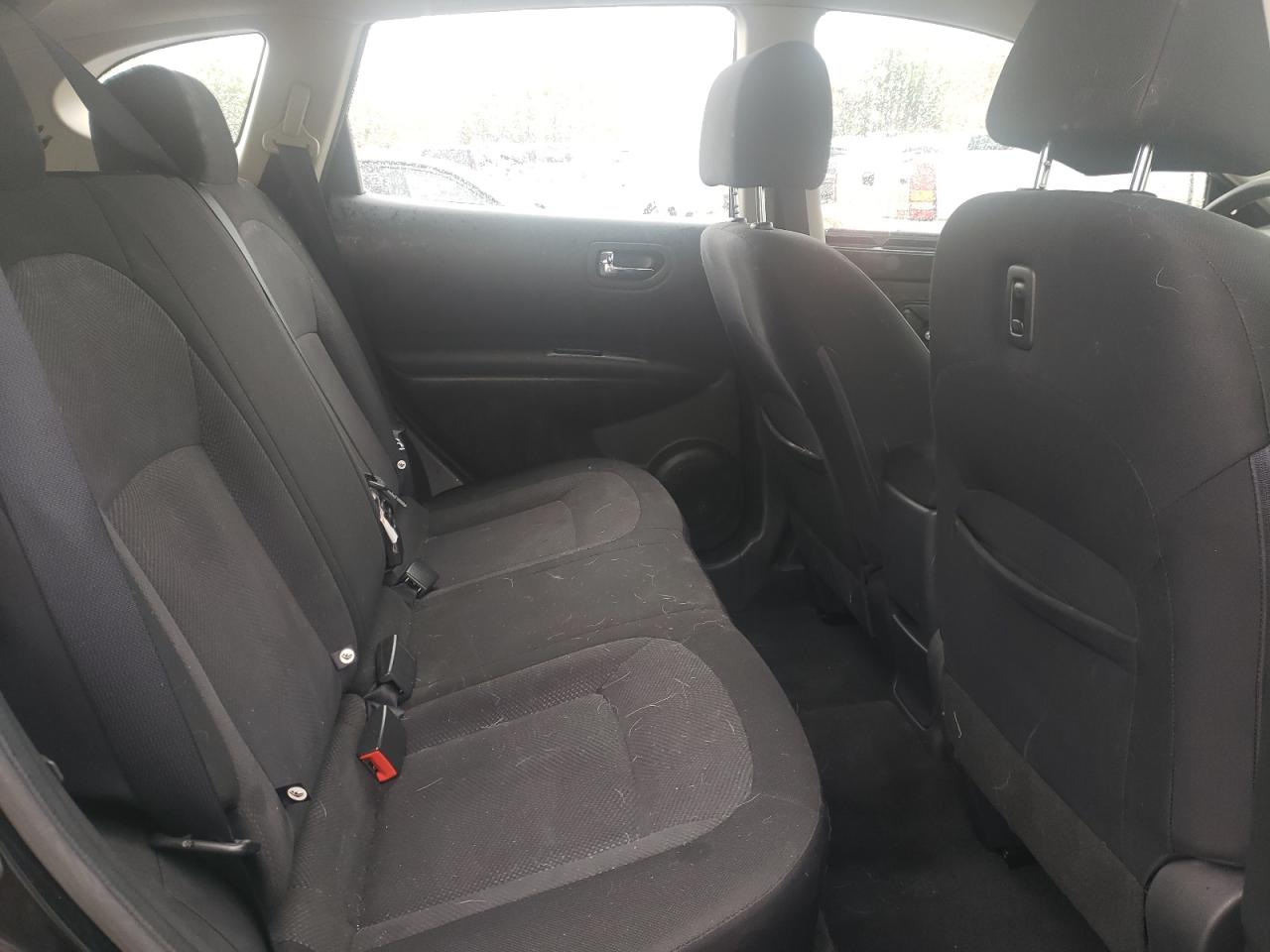 Photo 6 from auction – 2011 NISSAN ROGUE S with VIN JN8AS5MV2BW666153
