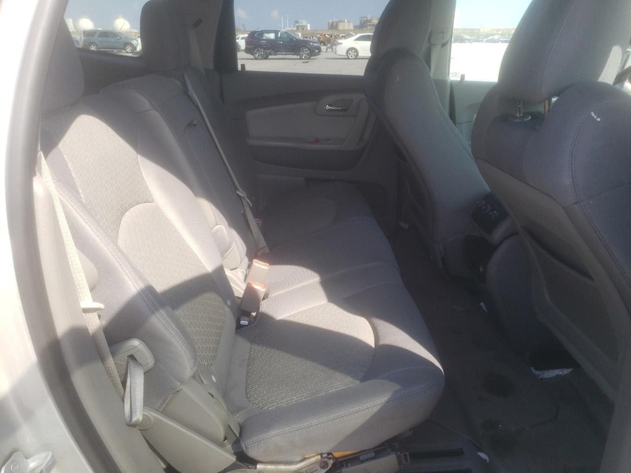 Photo 6 from auction – 2012 CHEVROLET TRAVERSE L with VIN 1GNKRGED6CJ260721