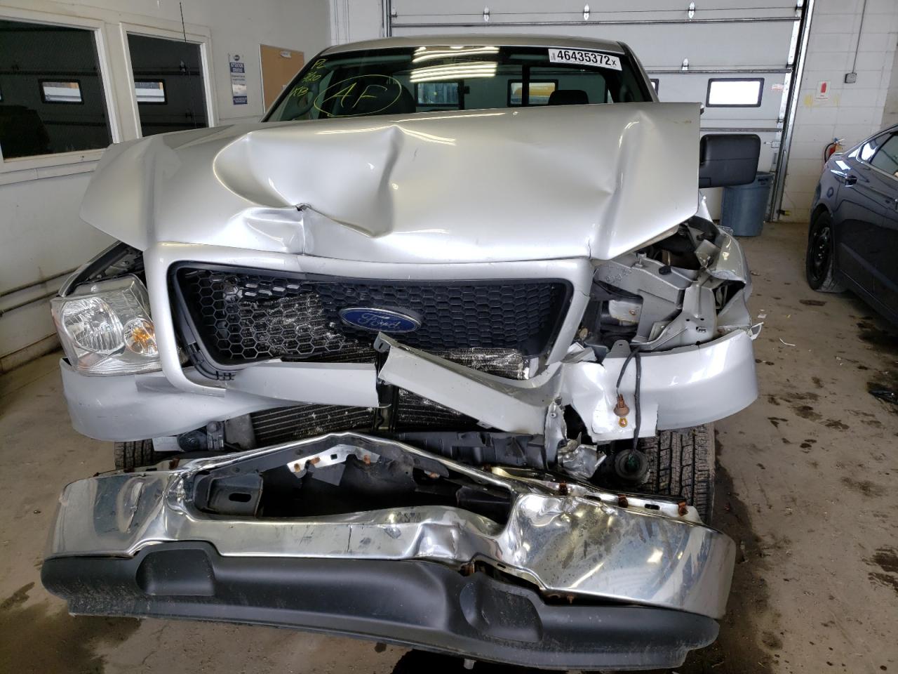 Photo 20 from auction – 2005 FORD F150 with VIN 1FTRF12225NC09499