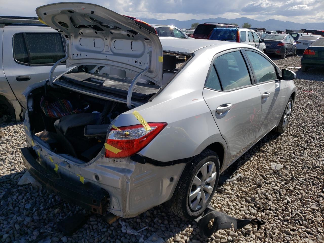 Photo 4 from auction – 2015 TOYOTA COROLLA L with VIN 2T1BURHE7FC468498