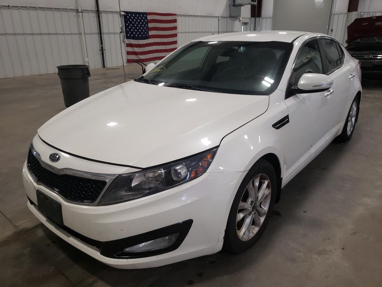 Photo 2 from auction – 2011 KIA OPTIMA EX with VIN KNAGN4A78B5141436