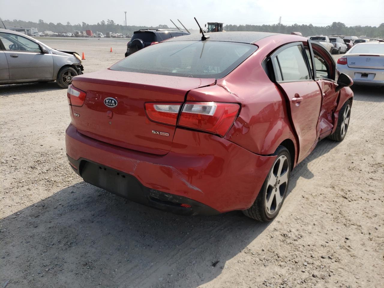 Photo 4 from auction – 2015 KIA RIO LX with VIN KNADM4A38F6461021