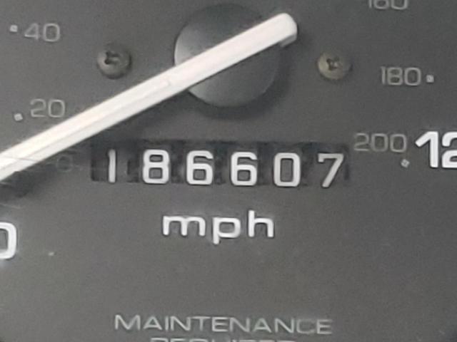 Photo 8 from auction – 2000 HONDA CIVIC LX with VIN 1HGEJ6573YL003935