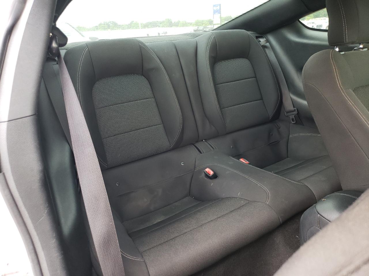 Photo 6 from auction – 2015 FORD MUSTANG with VIN 1FA6P8AM7F5406512