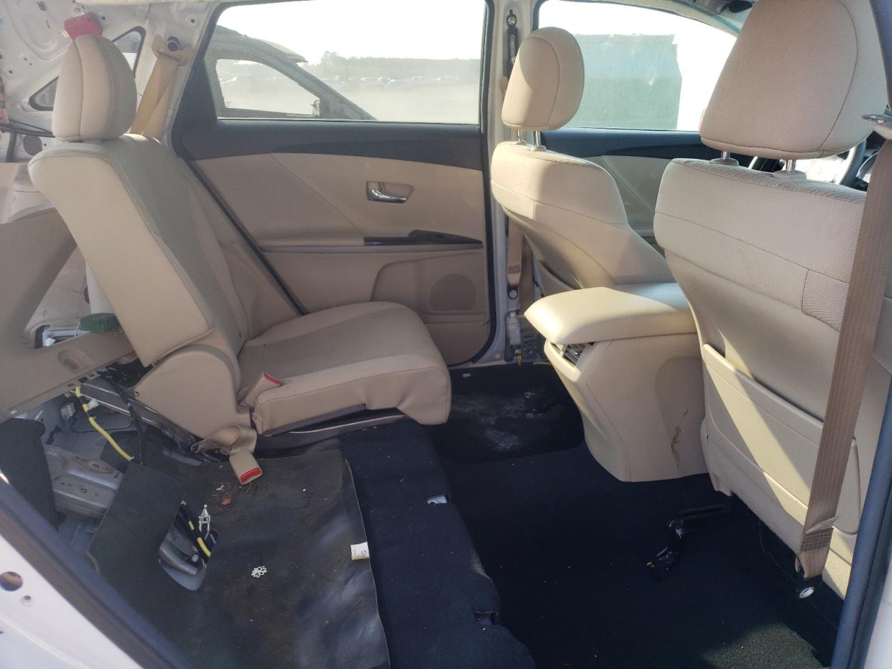 Photo 6 from auction – 2012 TOYOTA VENZA LE with VIN 4T3ZA3BBXCU062963