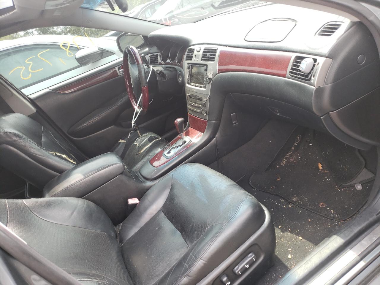 Photo 18 from auction – 2005 LEXUS ES 330 with VIN JTHBA30G855083111