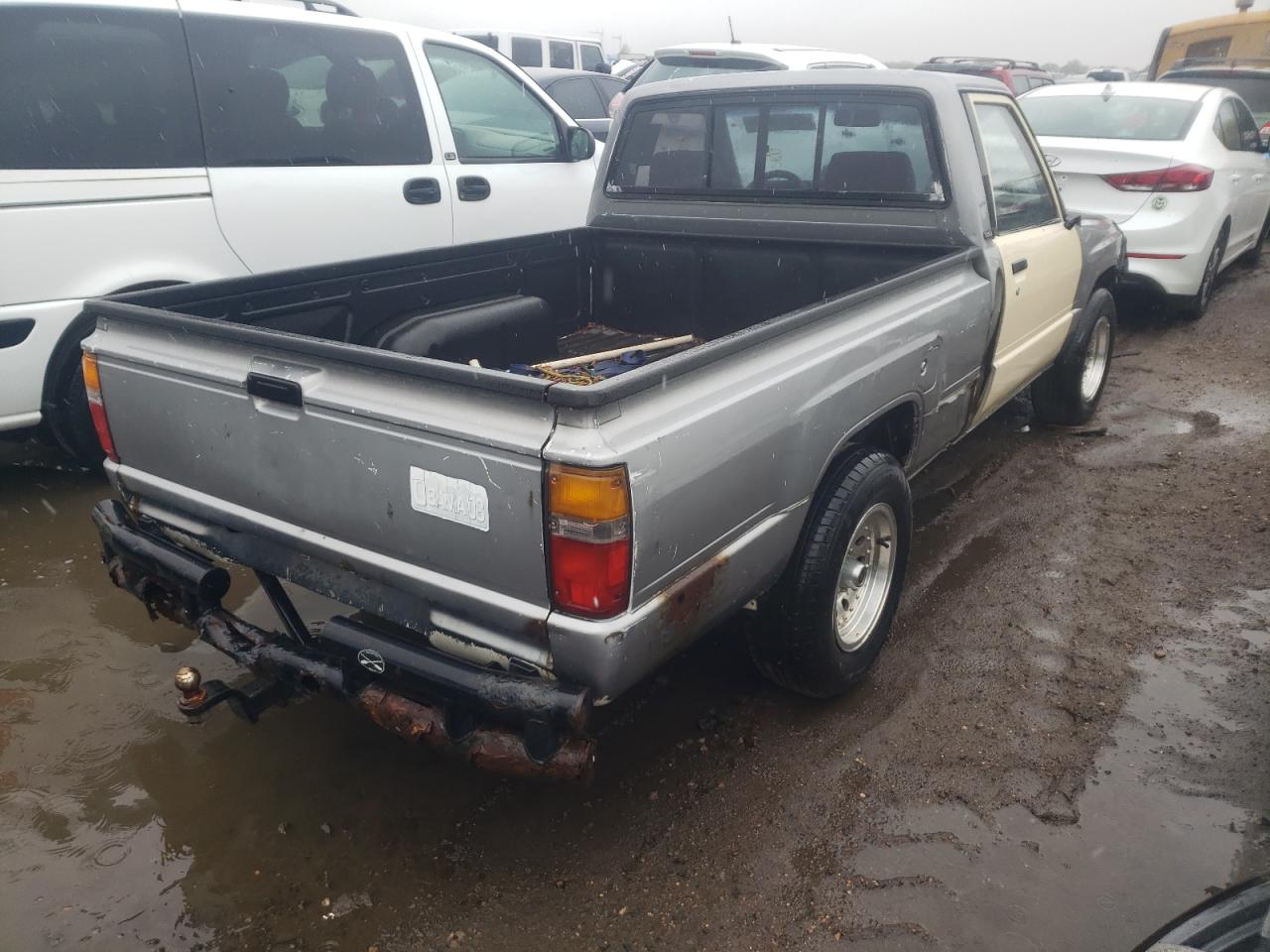 Photo 16 from auction – 1986 TOYOTA PICKUP 1/2 with VIN JT4RN50RXG0146176