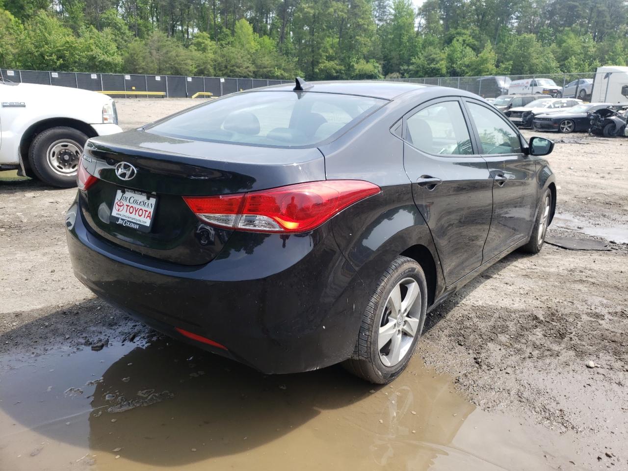 Photo 4 from auction – 2012 HYUNDAI ELANTRA GL with VIN 5NPDH4AE8CH072972