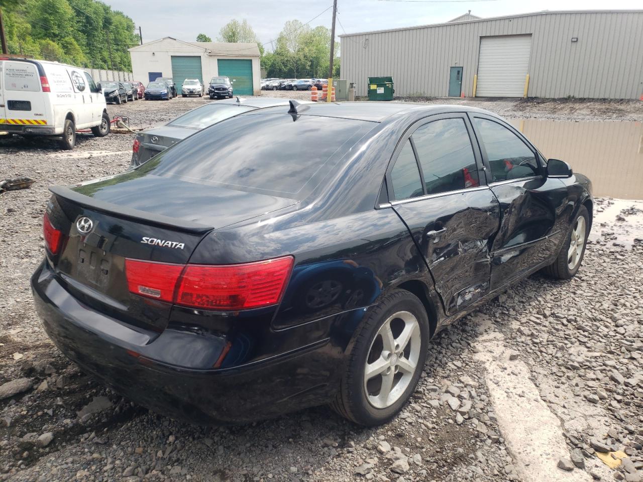 Photo 4 from auction – 2010 HYUNDAI SONATA SE with VIN 5NPEU4AC7AH620293