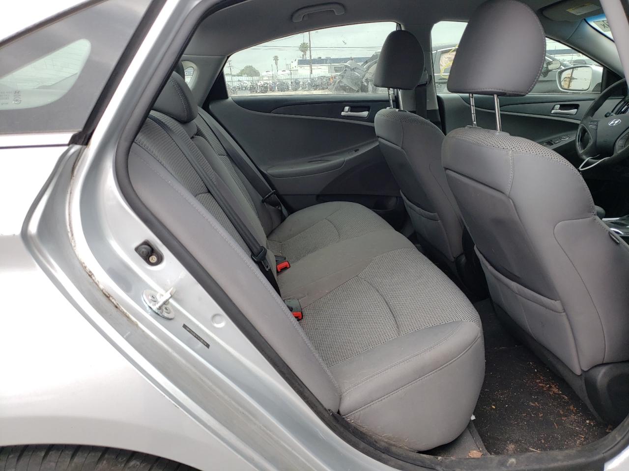 Photo 6 from auction – 2012 HYUNDAI SONATA GLS with VIN 5NPEB4AC4CH338329