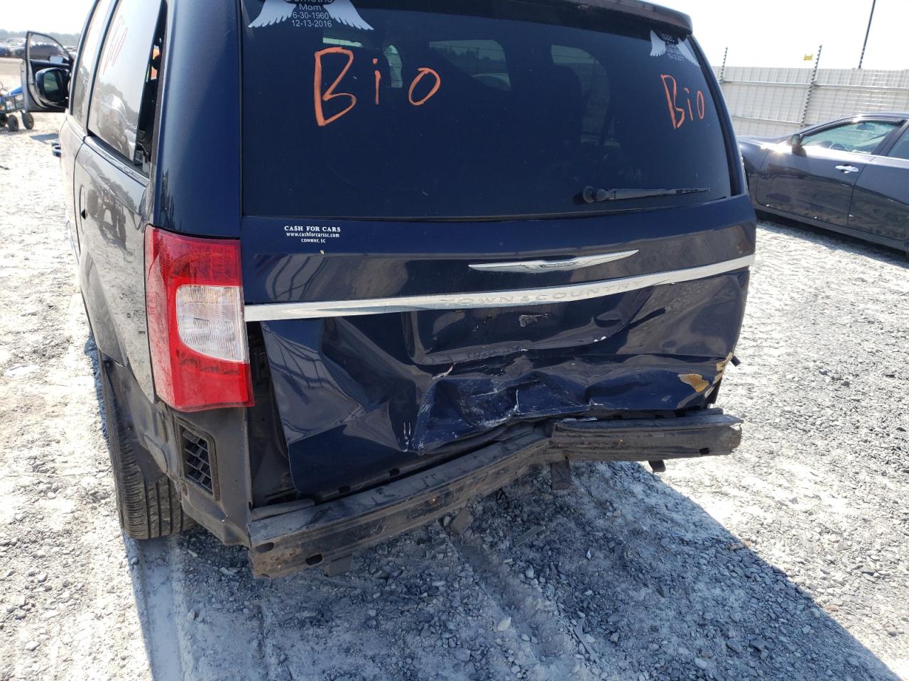 Photo 9 from auction – 2014 CHRYSLER TOWN & COU with VIN 2C4RC1BG2ER133127