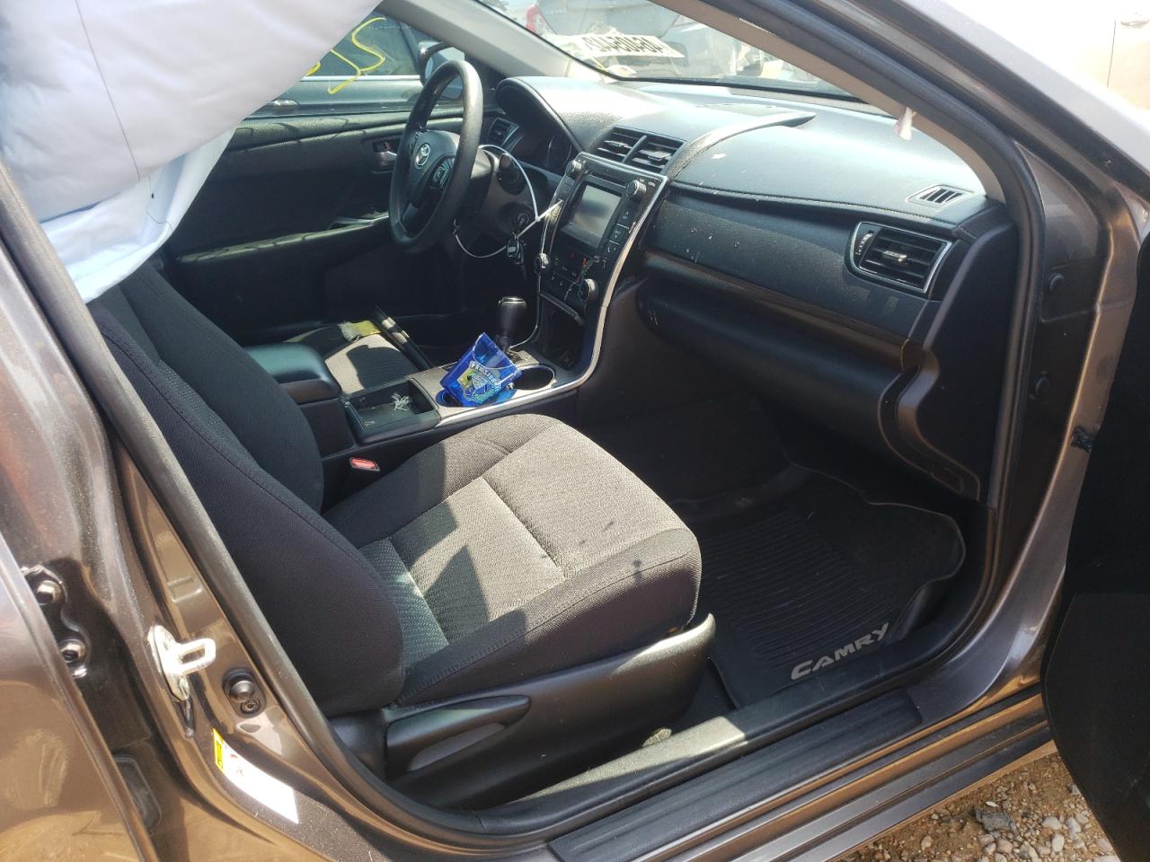 Photo 5 from auction – 2016 TOYOTA CAMRY LE with VIN 4T4BF1FK6GR548692