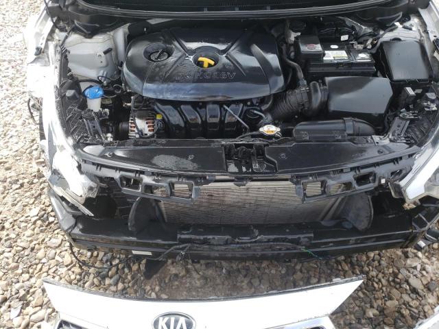 Photo 7 from auction – 2016 KIA FORTE LX with VIN KNAFK4A65G5591211