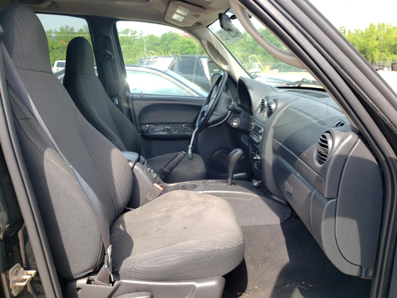 Photo 5 from auction – 2003 JEEP LIBERTY SP with VIN 1J4GL48K93W537724