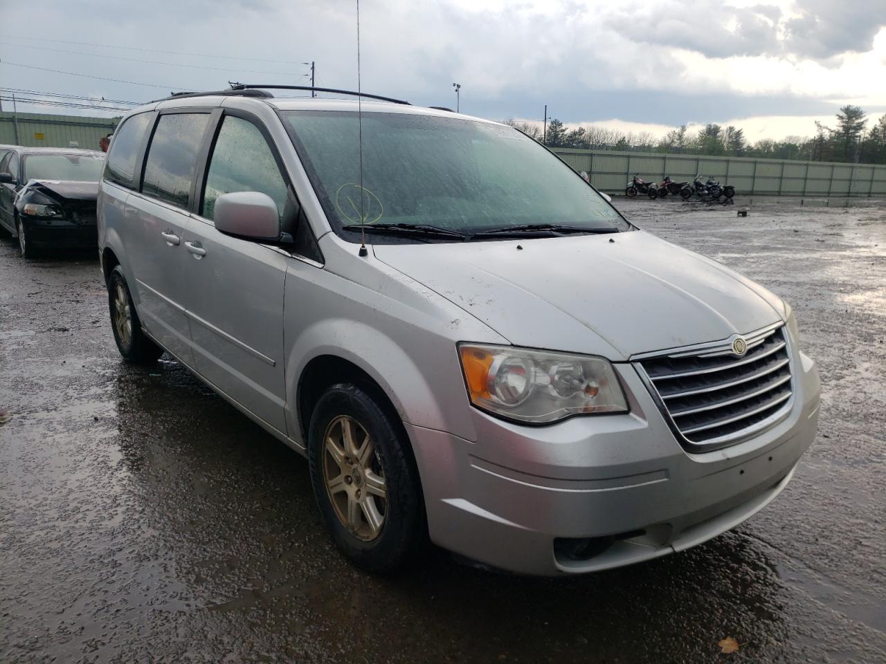 Photo 1 from auction – 2008 CHRYSLER TOWN & COU with VIN 2A8HR54P08R779309