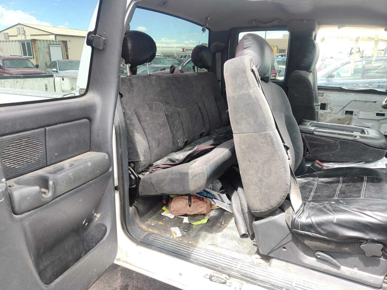 Photo 6 from auction – 2001 CHEVROLET SILVERADO with VIN 1GCEK19V91Z139237