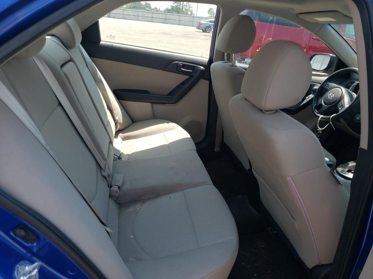 Photo 6 from auction – 2010 KIA FORTE EX with VIN KNAFU4A28A5310890