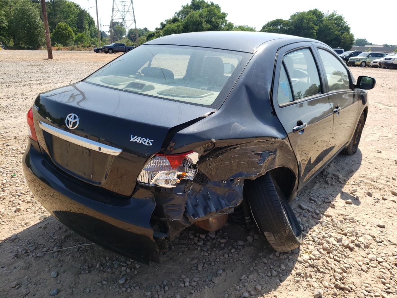 Photo 14 from auction – 2010 TOYOTA YARIS with VIN JTDBT4K39A4077183