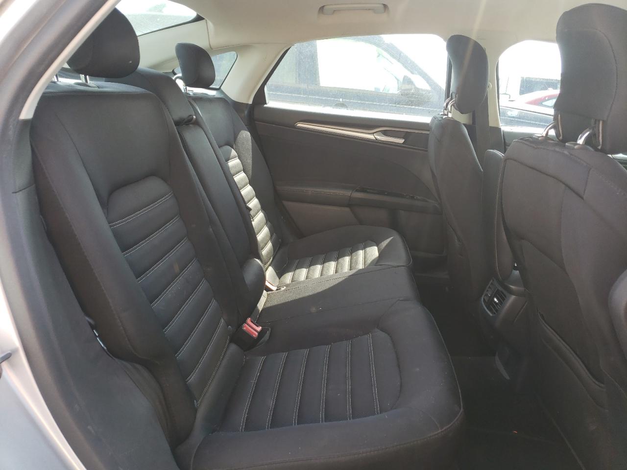 Photo 6 from auction – 2013 FORD FUSION SE with VIN 3FA6P0HR0DR359319