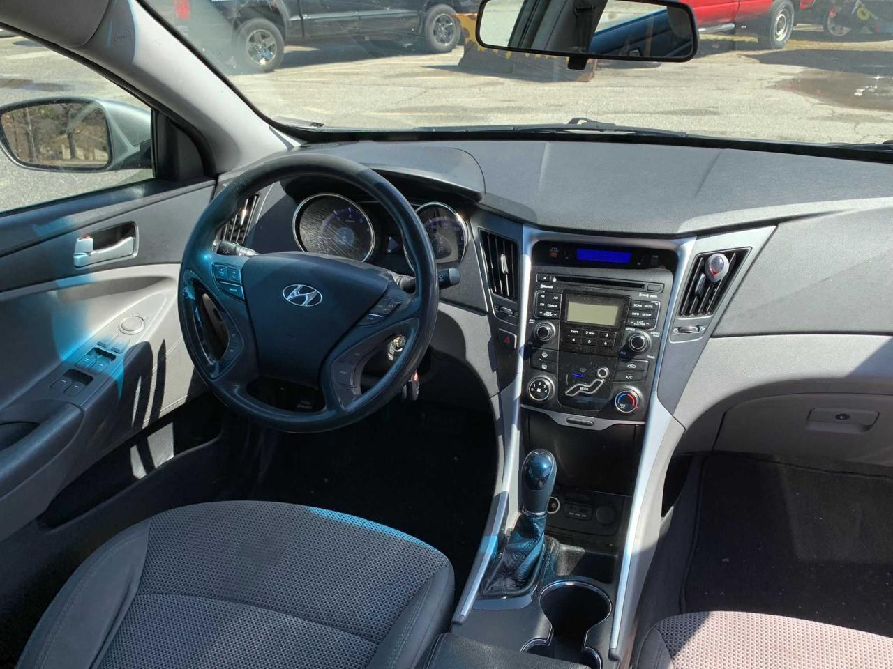 Photo 19 from auction – 2011 HYUNDAI SONATA GLS with VIN 5NPEB4ACXBH091977