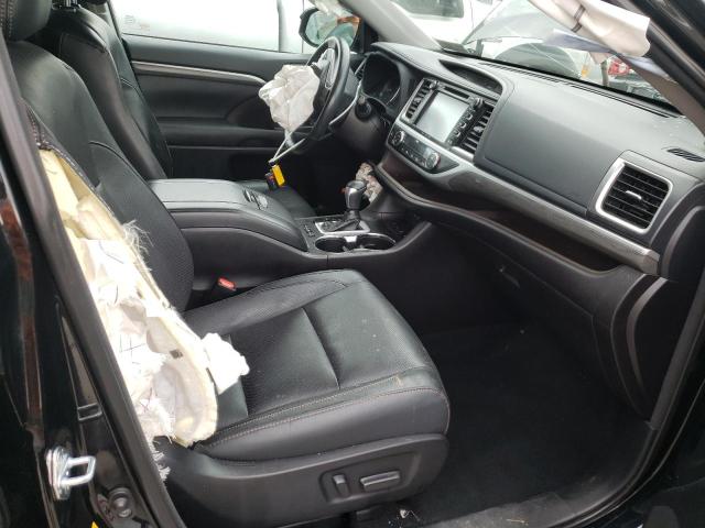 Photo 5 from auction – 2018 TOYOTA HIGHLANDER with VIN 5TDDZRFH2JS856746