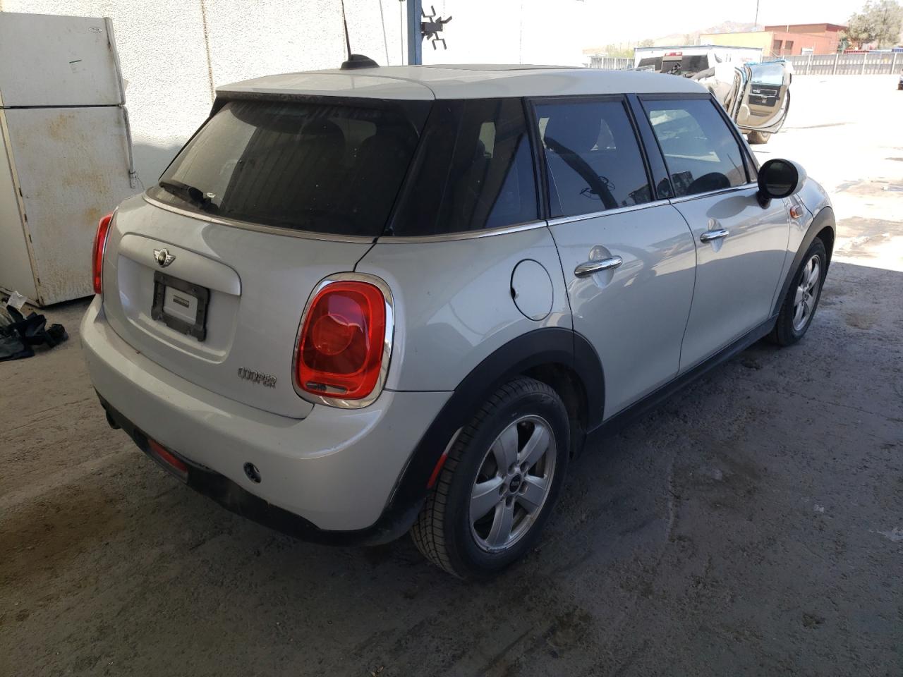Photo 4 from auction – 2015 MINI COOPER with VIN WMWXS5C55FT837893