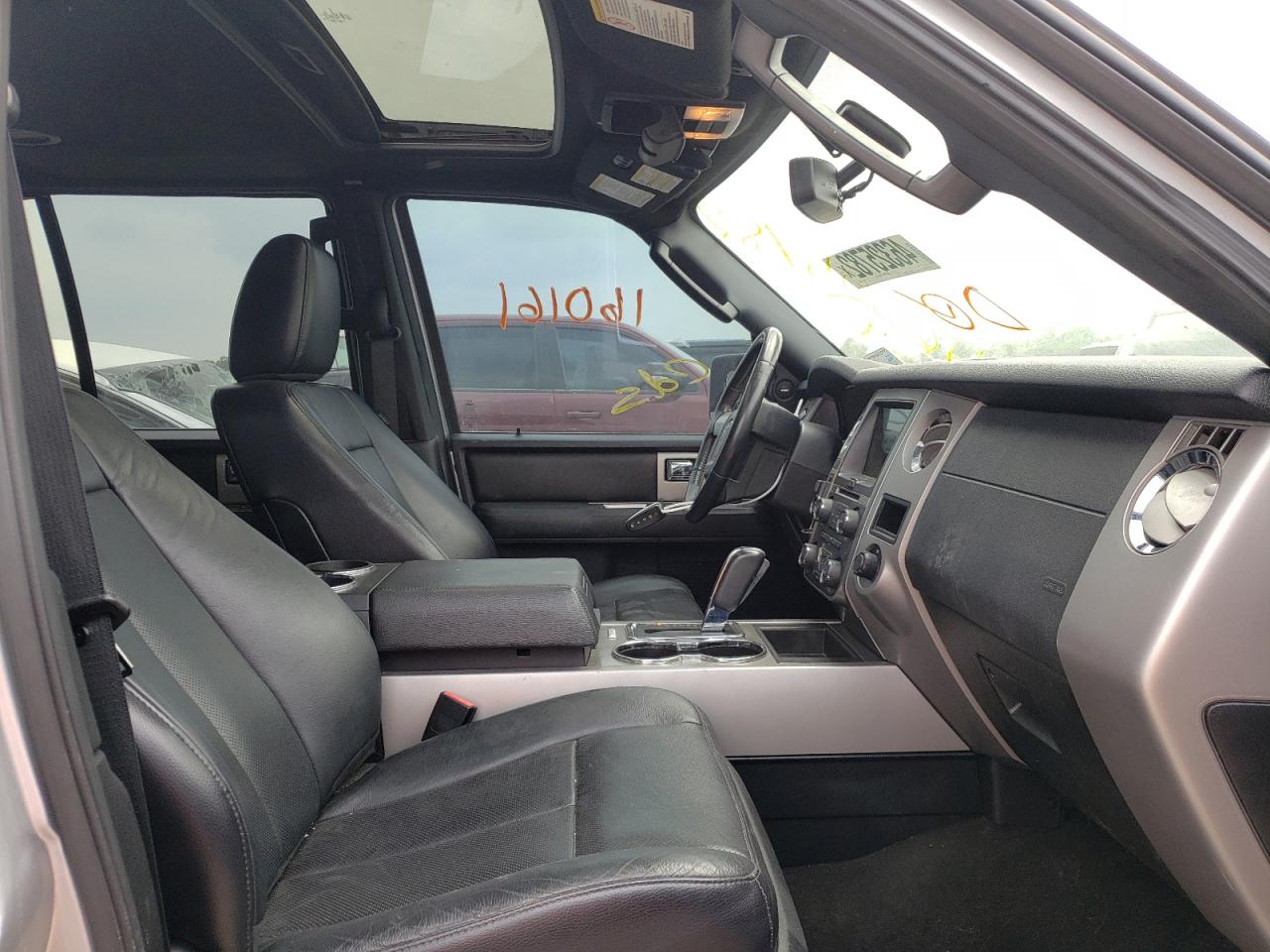 Photo 5 from auction – 2017 FORD EXPEDITION with VIN 1FMJK1KT2HEA34270