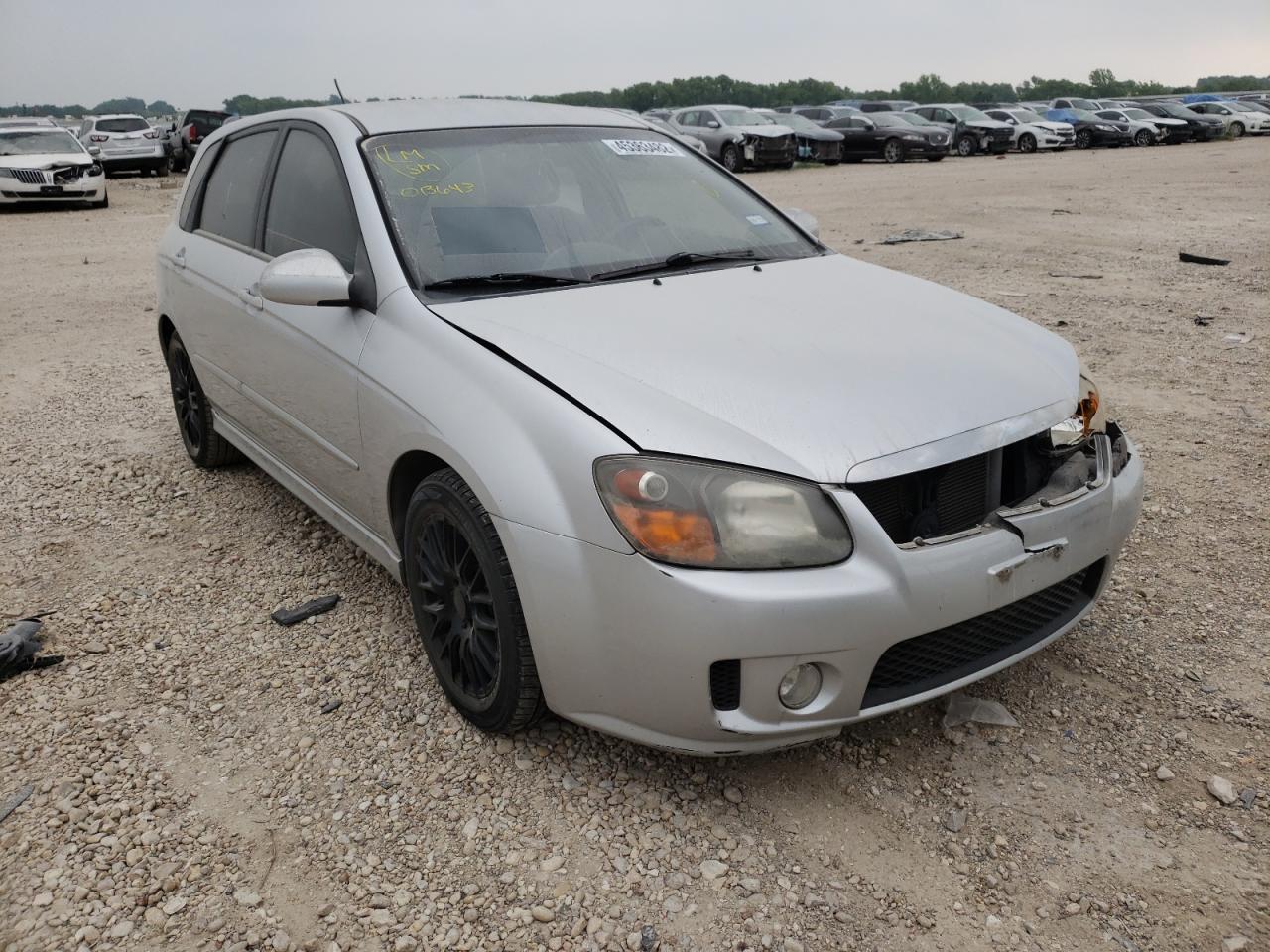 KIA SPECTRA5 5 2008 with VIN KNAFE161X85013643 - Photo from auction