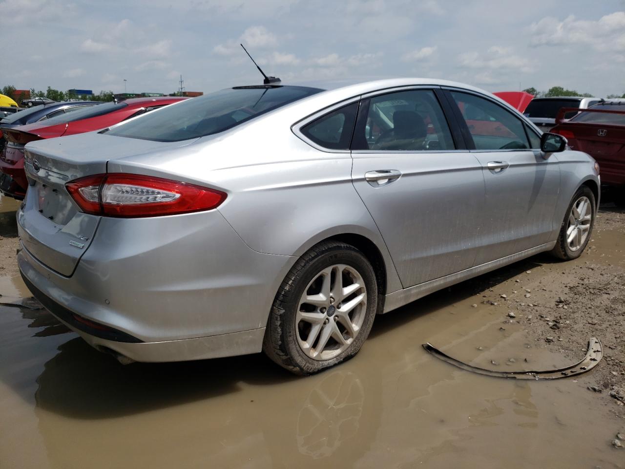 Photo 4 from auction – 2013 FORD FUSION SE with VIN 3FA6P0HR4DR162444