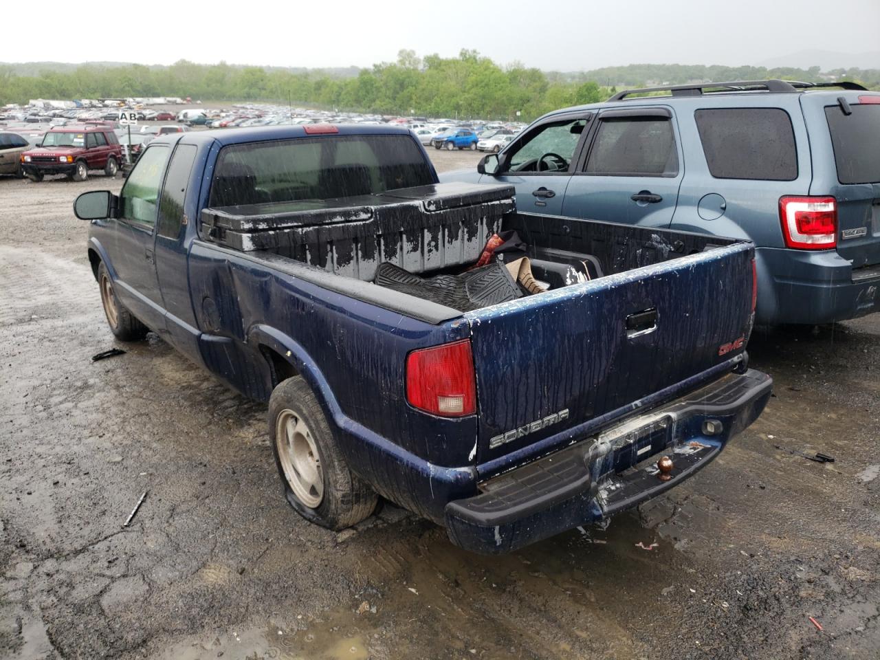 Photo 3 from auction – 2000 GMC SONOMA with VIN 1GTCS19W5Y8138716