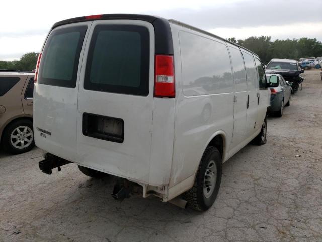 Photo 4 from auction – 2017 CHEVROLET EXPRESS G2 with VIN 1GCWGAFFXH1344190