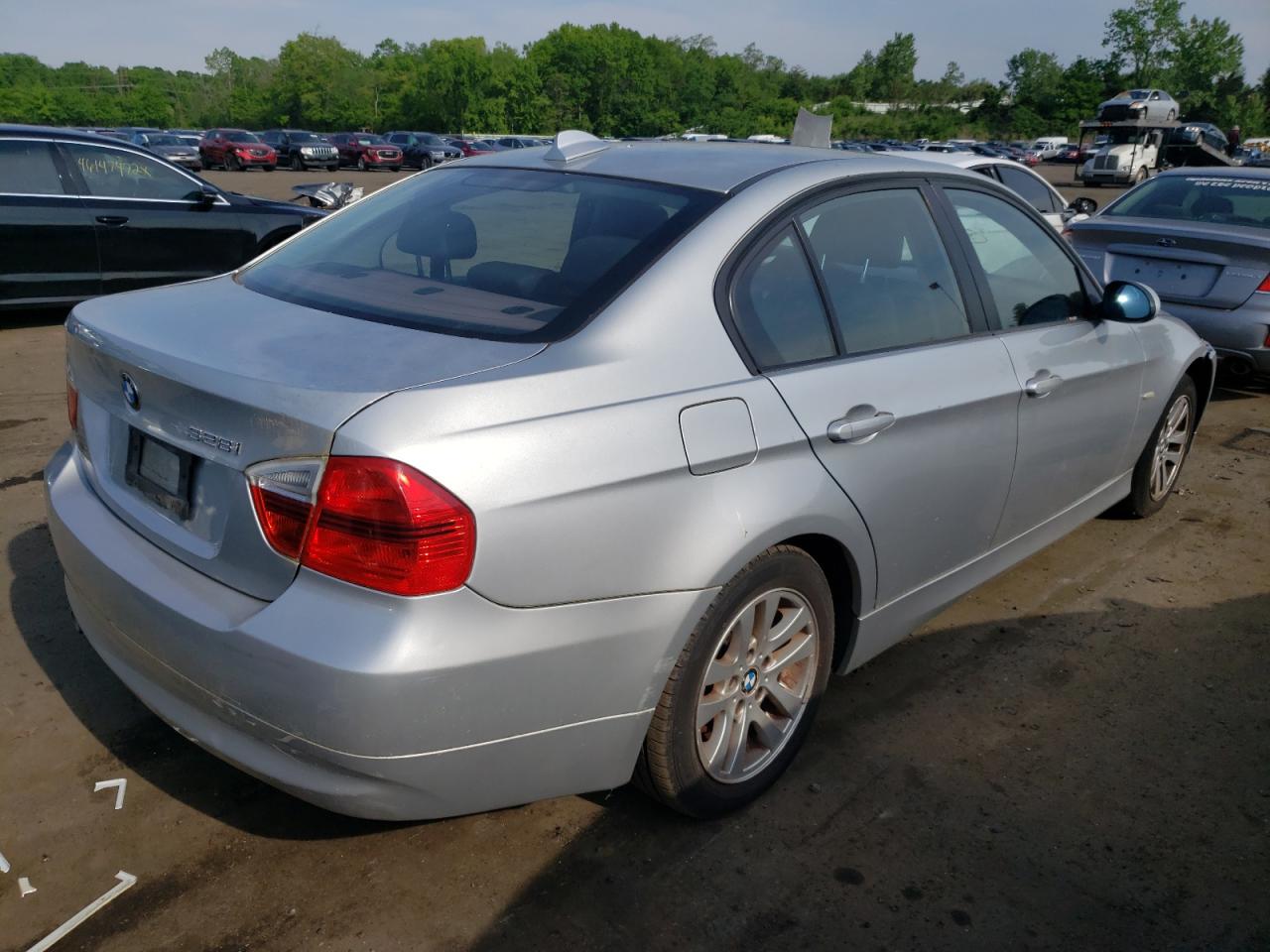 Photo 4 from auction – 2007 BMW 328 I with VIN WBAVA33597PV65681