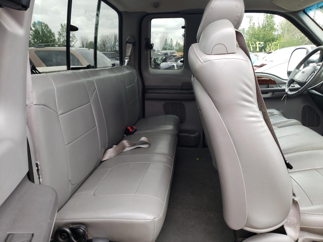 Photo 6 from auction – 2002 FORD F250 SUPER with VIN 1FTNX21F12ED31191