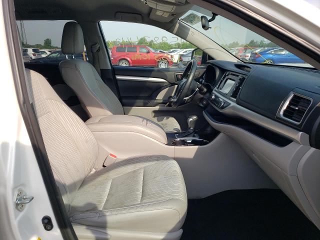 Photo 5 from auction – 2015 TOYOTA HIGHLANDER with VIN 5TDBKRFHXFS103193