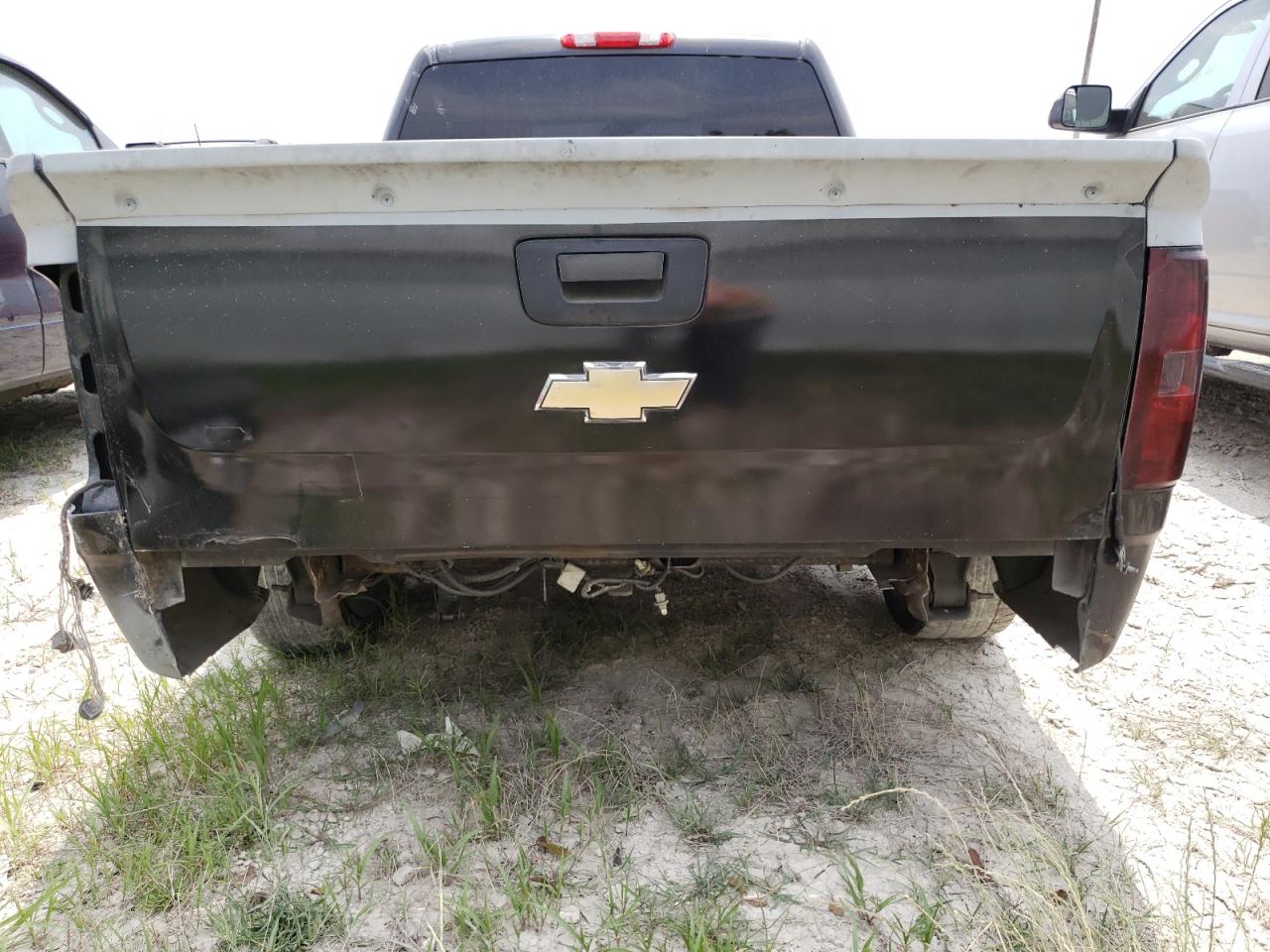 Photo 9 from auction – 2007 CHEVROLET 1500 with VIN 1GCEC14C77Z555346
