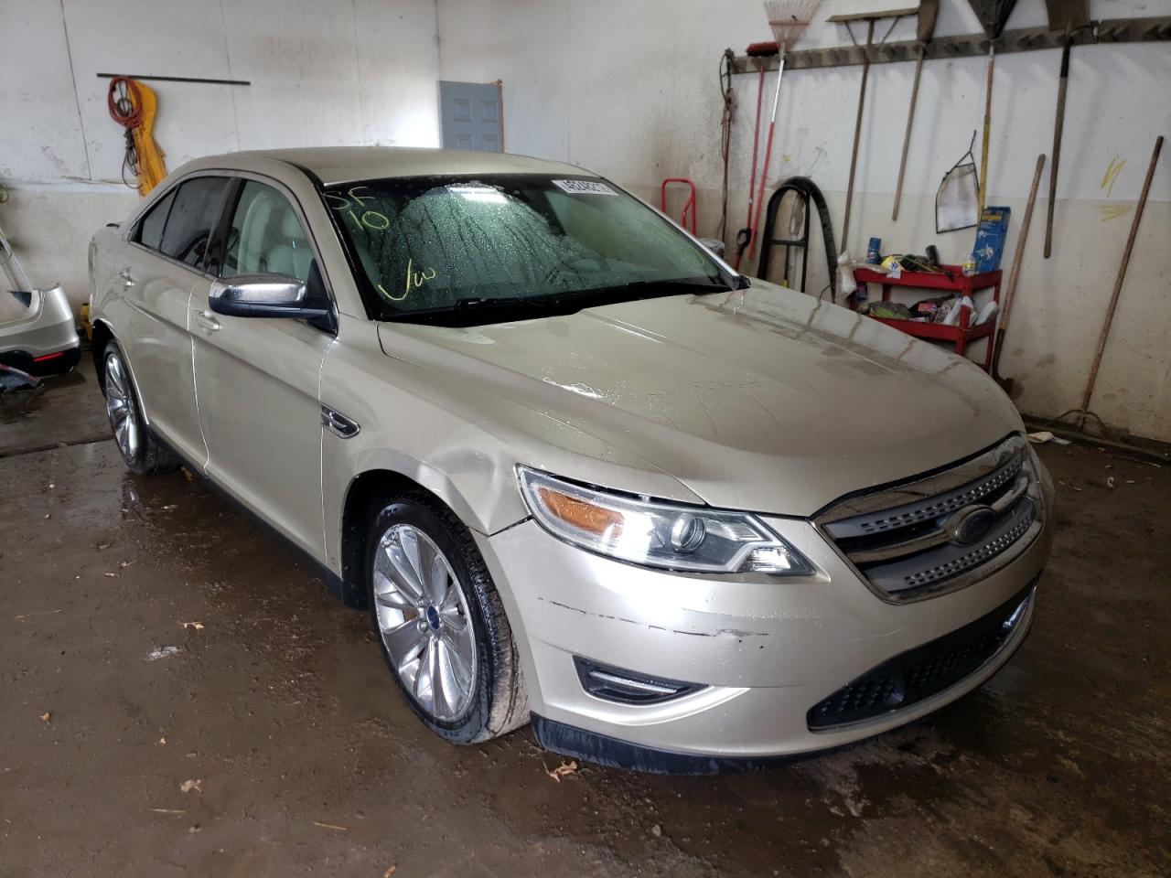 FORD TAURUS LIM 2010 с VIN 1FAHP2FW2AG119835 - Фото с аукциона