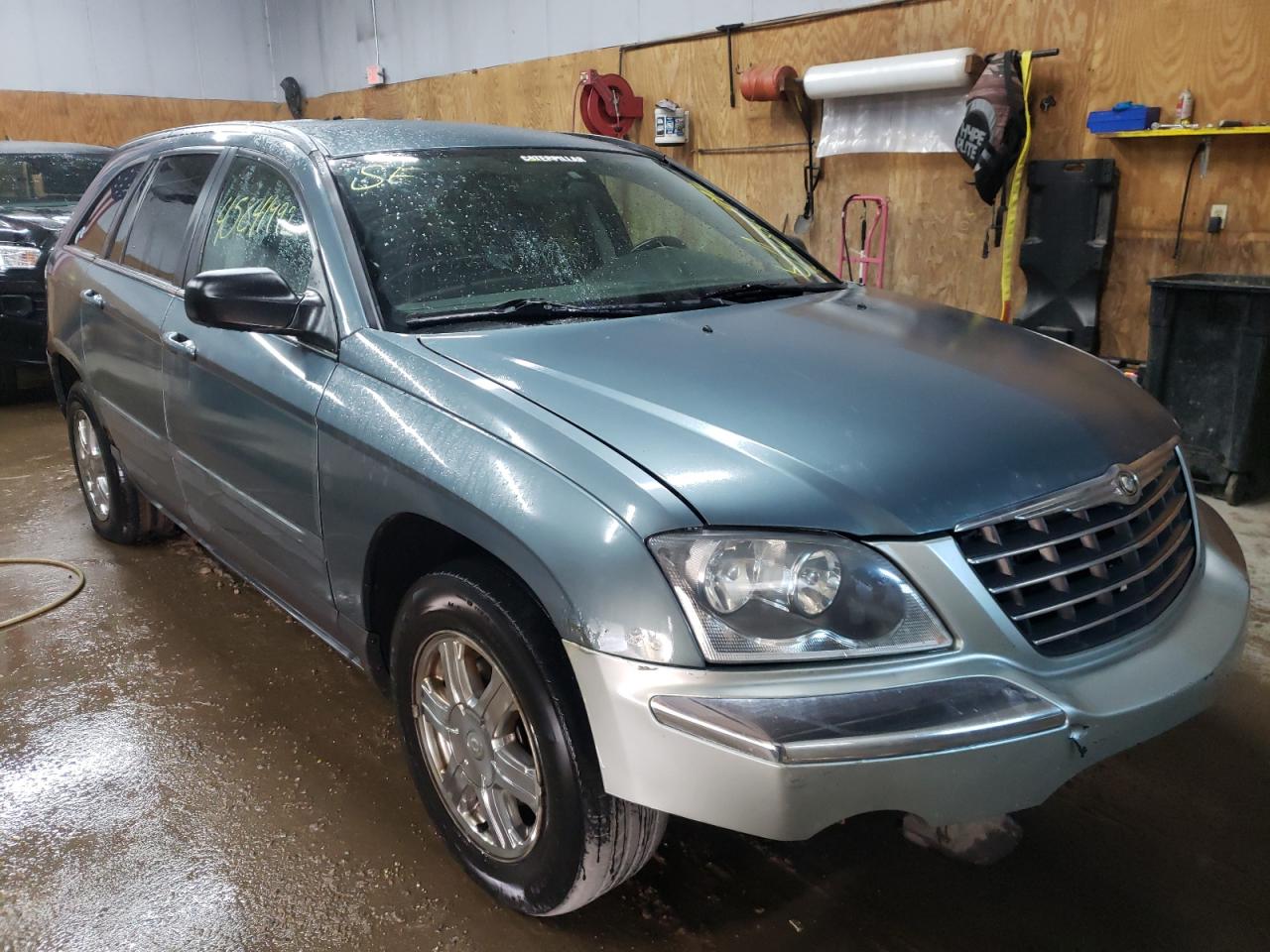 CHRYSLER PACIFICA T 2005 with VIN 2C4GF68455R434127 - Photo from auction