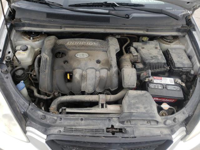 Photo 7 from auction – 2007 KIA RONDO BASE with VIN KNAFG525577081832