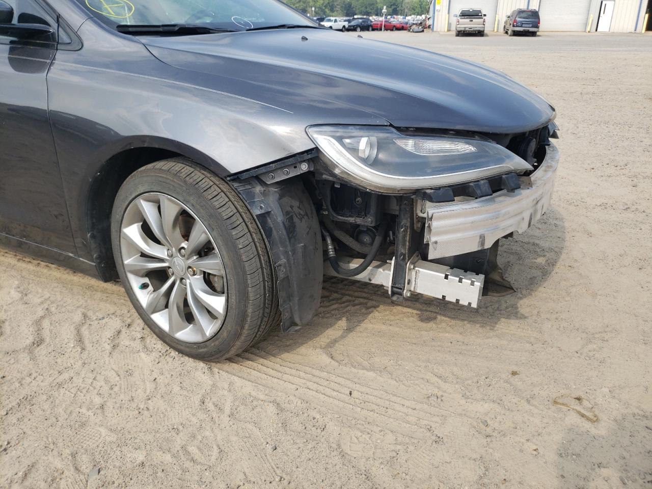 Photo 9 from auction – 2015 CHRYSLER 200 S with VIN 1C3CCCBB1FN659791