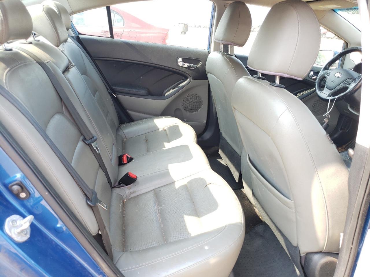 Photo 6 from auction – 2014 KIA FORTE EX with VIN KNAFZ4A84E5066604