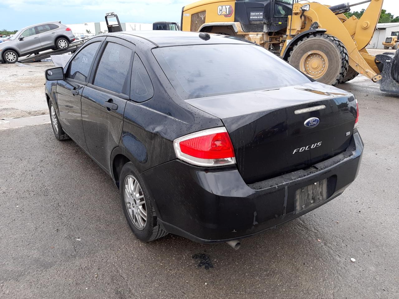Photo 3 from auction – 2010 FORD FOCUS SE with VIN 1FAHP3FN3AW206968